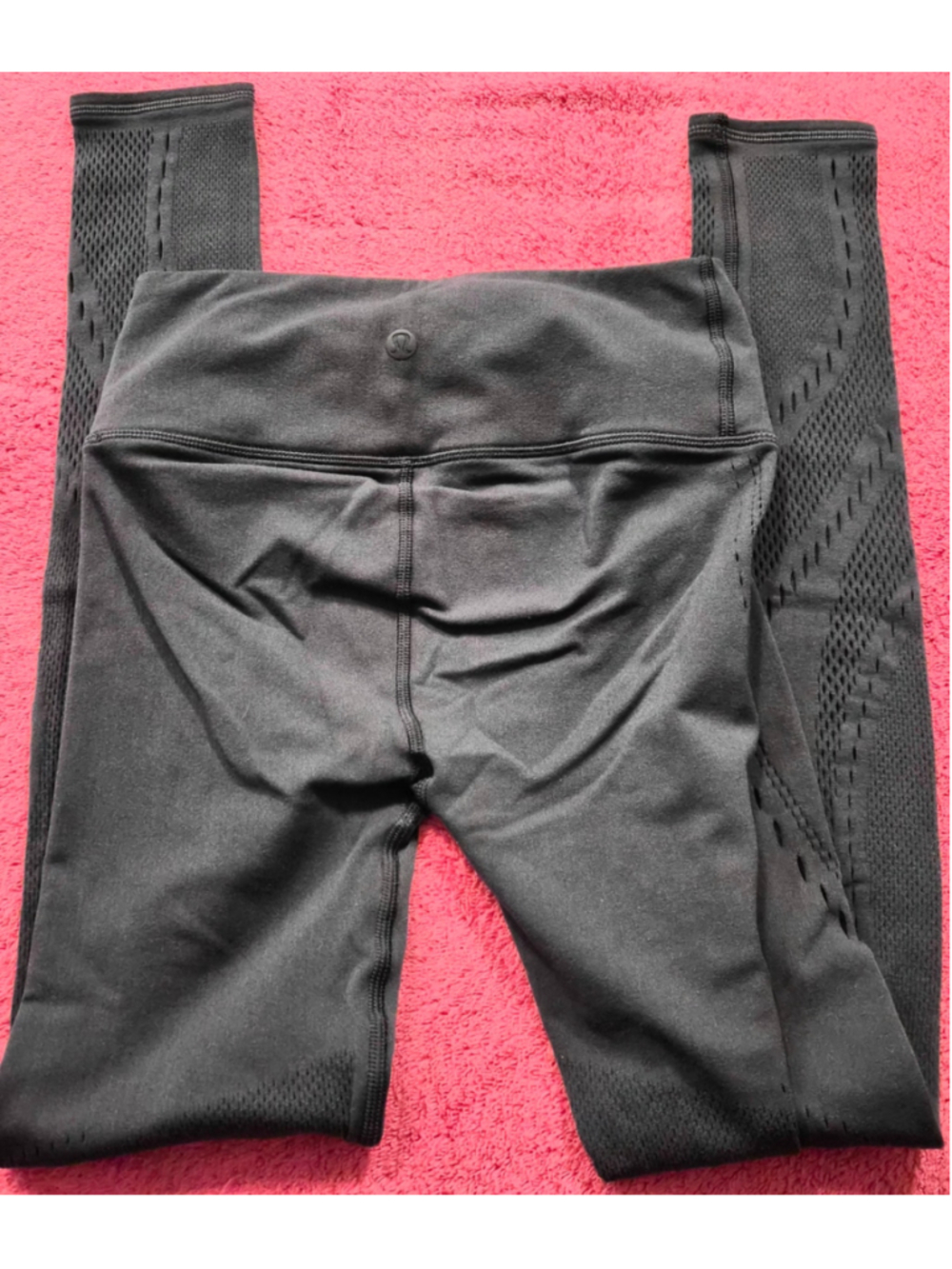 Women's Lululemon Leggings navy blue Mesh Detail size 4